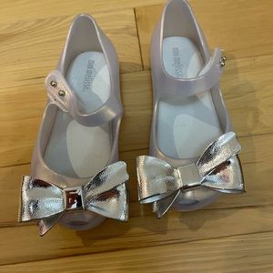 Like new mini Melissa holiday dress shoe for toddler girl
